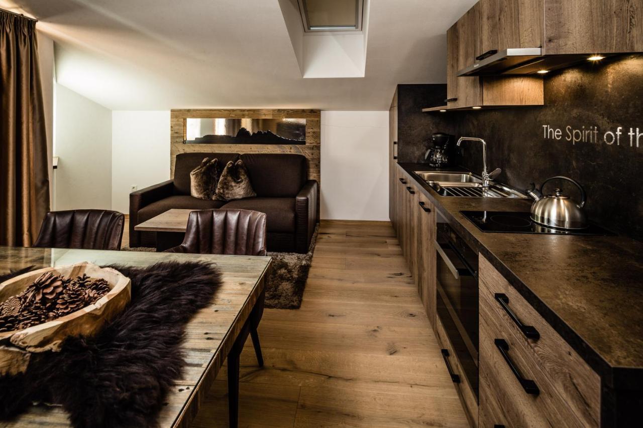 Apartments Villa Gardena - Gardenahotels Selva di Val Gardena Bagian luar foto